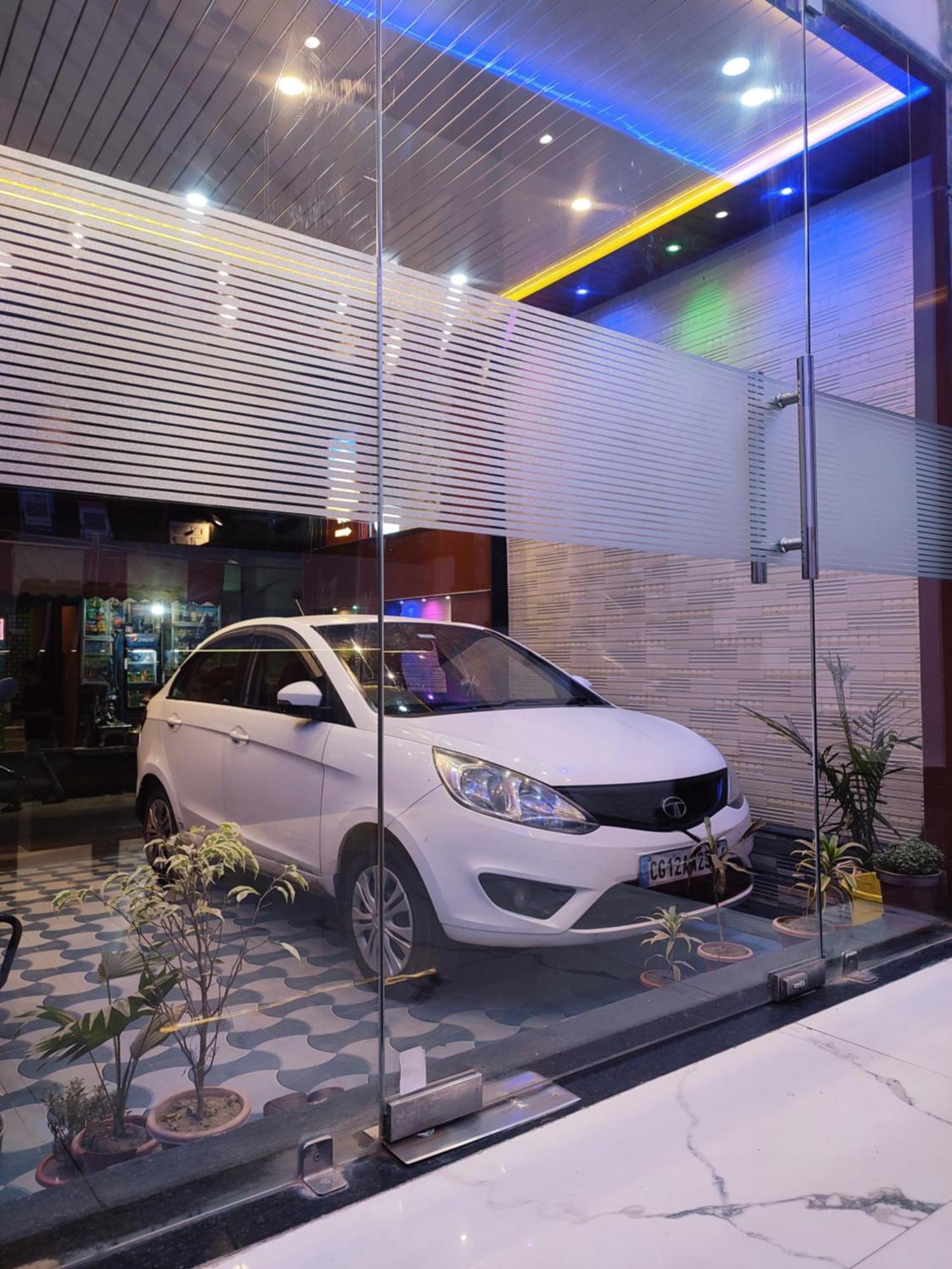Hotel Mahadev Inn - Varanasi — Photos 2